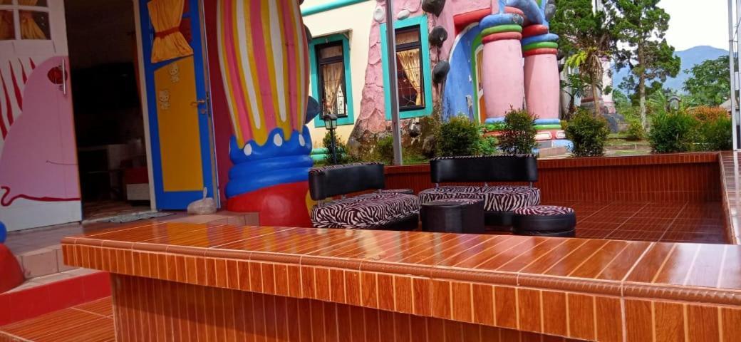 Villa Hello Kitty Kota Bunga Puncak Cinengangirang Εξωτερικό φωτογραφία