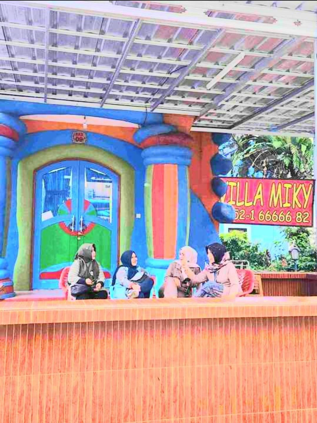 Villa Hello Kitty Kota Bunga Puncak Cinengangirang Εξωτερικό φωτογραφία