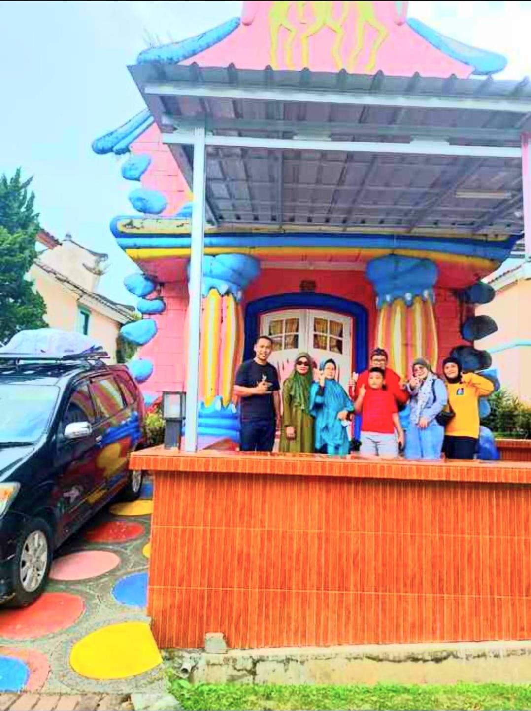 Villa Hello Kitty Kota Bunga Puncak Cinengangirang Εξωτερικό φωτογραφία