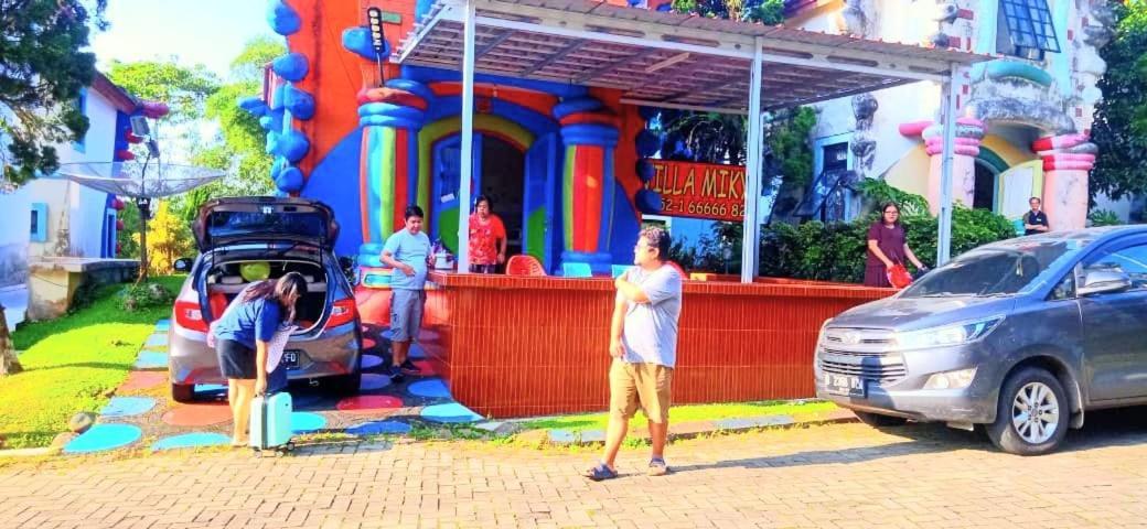 Villa Hello Kitty Kota Bunga Puncak Cinengangirang Εξωτερικό φωτογραφία