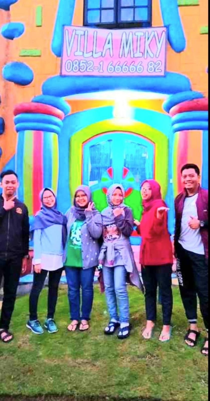Villa Hello Kitty Kota Bunga Puncak Cinengangirang Εξωτερικό φωτογραφία